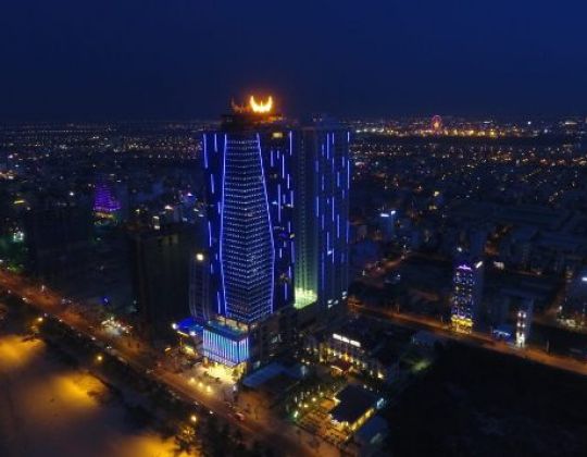 Đèn led chiếu sáng kiến trúc công trình tạo góc nhìn khác trong kiến trúc